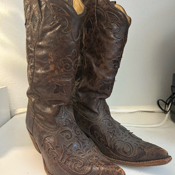 A4088 - Corral brown western cowgirl leather boots for women